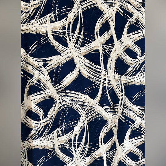 JM Collection Abstract Navy and White Women's Blouse Petite Small - Picture 7 of 13